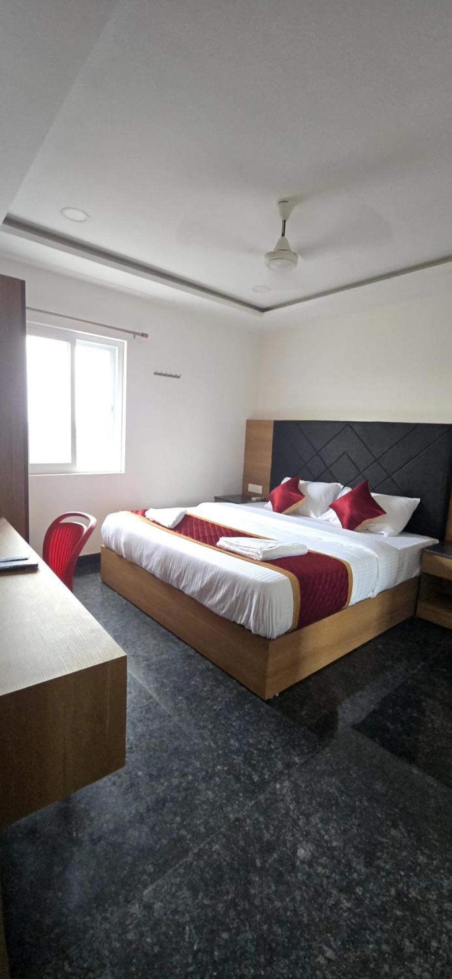 Shreem Sesha Sai Residency Hotel Tiruvannamalai Exterior photo